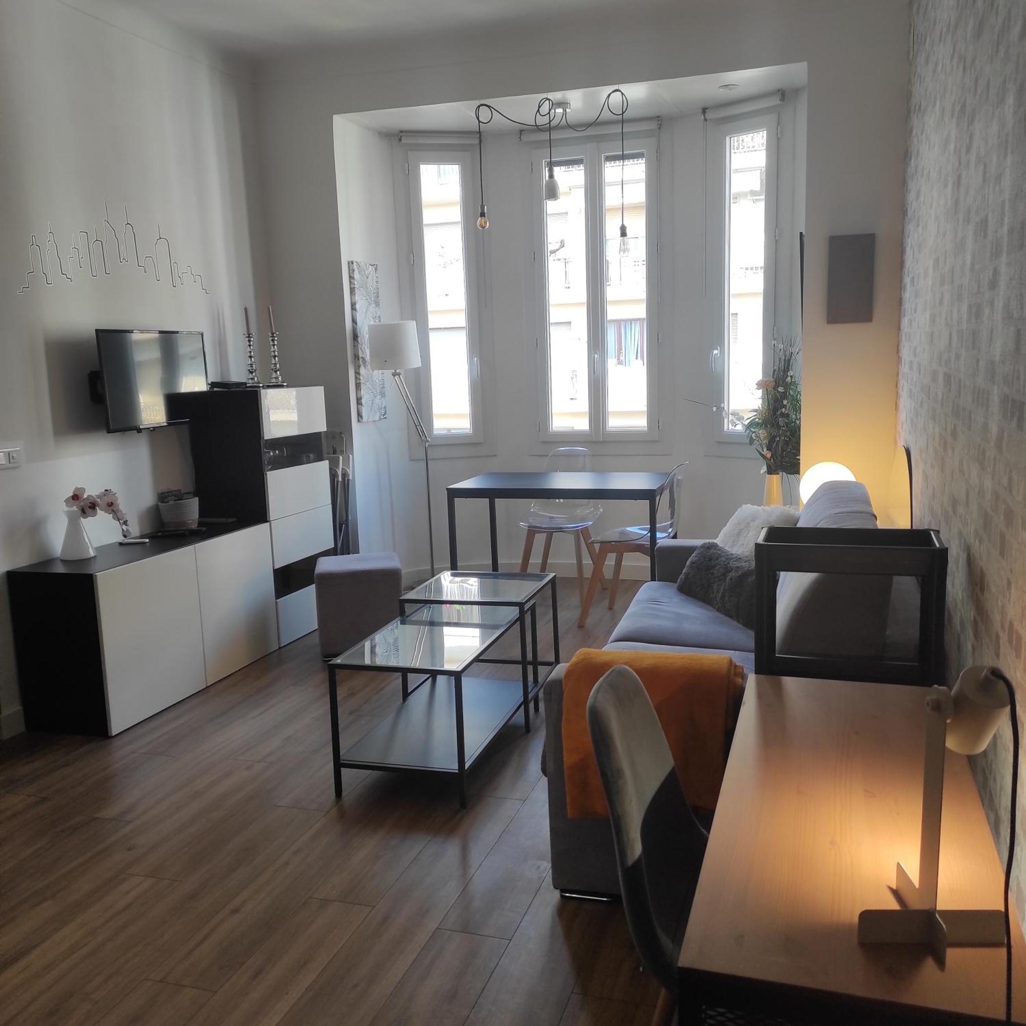 Grand Studio Confortable Au Coeur De Nice Luaran gambar