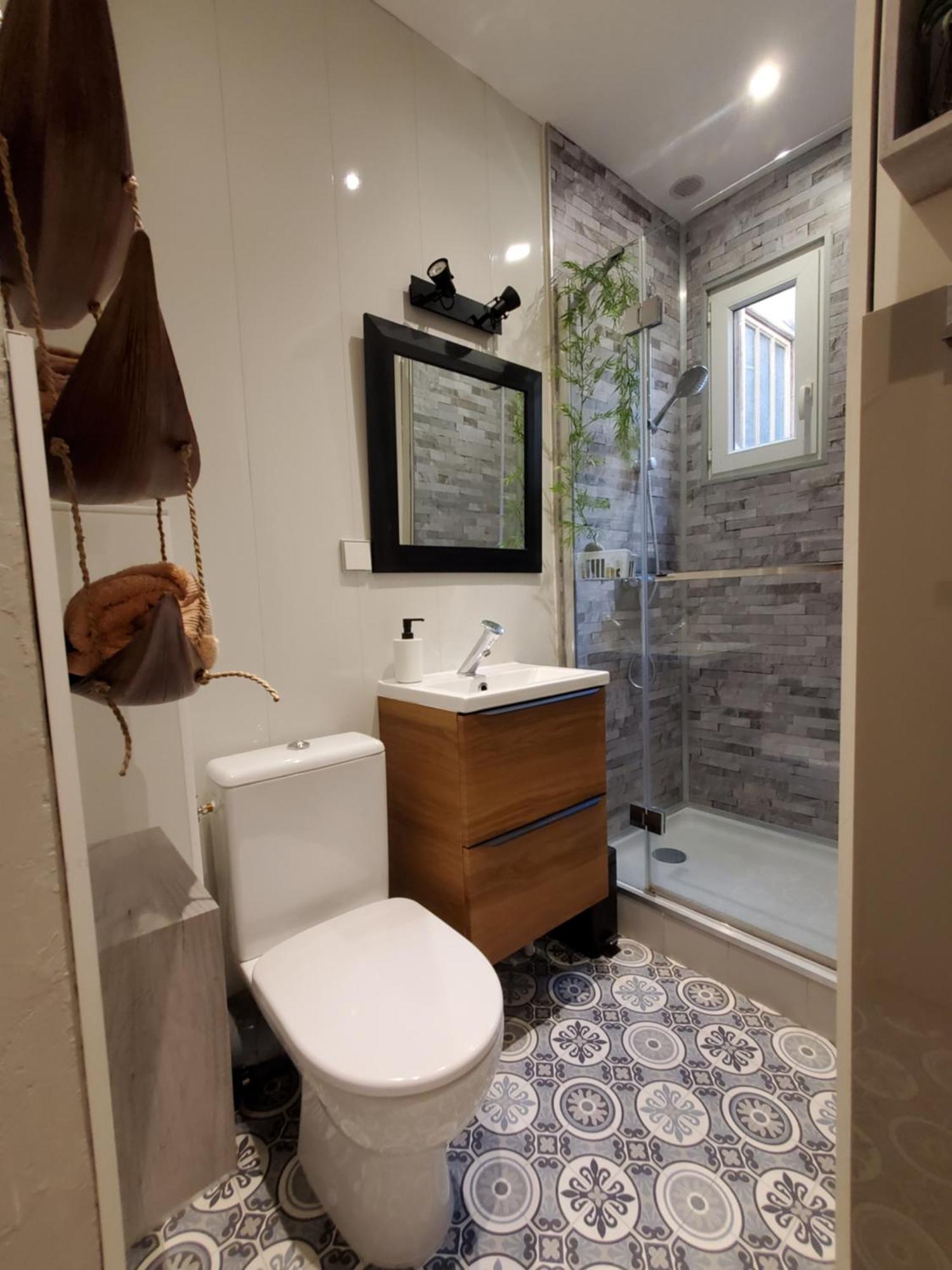 Grand Studio Confortable Au Coeur De Nice Bilik gambar